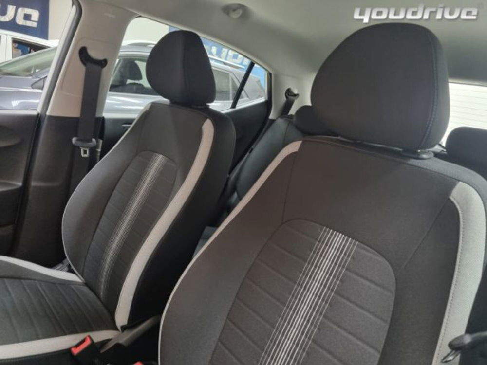 Hyundai i10 usata a Napoli (19)