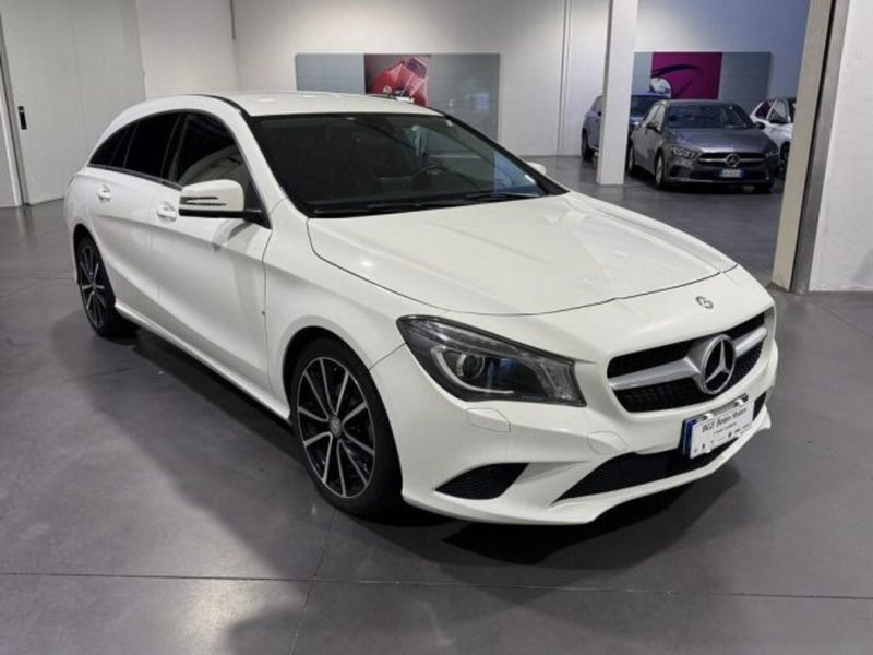 Mercedes-Benz CLA Shooting Brake 200 CDI Sport del 2015 usata a Piove di Sacco