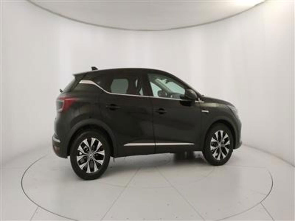 Renault Captur nuova a Bari (9)