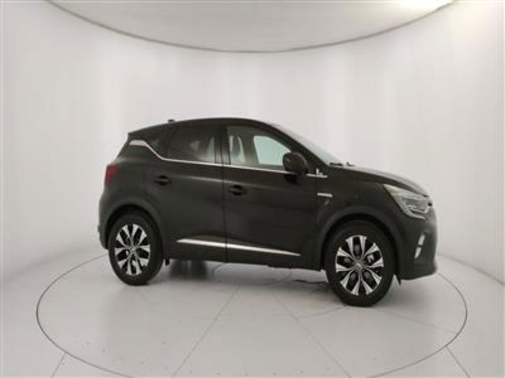 Renault Captur nuova a Bari (10)