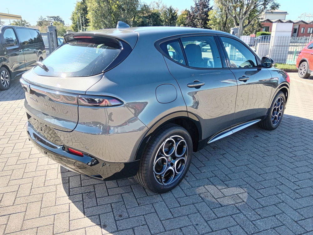 Alfa Romeo Tonale nuova a Alessandria (5)