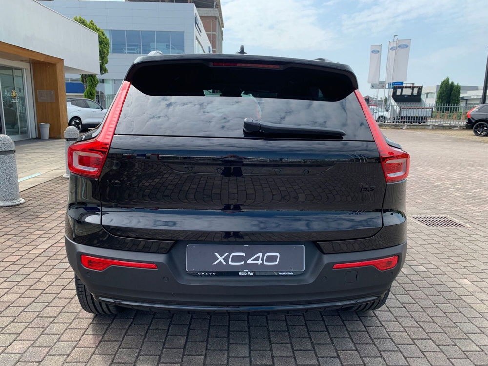 Volvo XC40 usata a Vercelli (6)