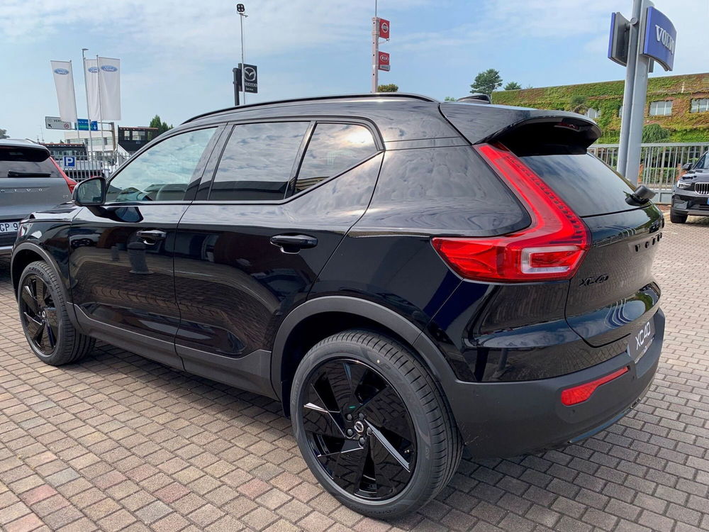 Volvo XC40 usata a Vercelli (7)