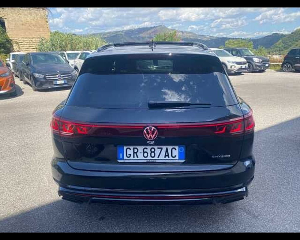 Volkswagen Touareg usata a Napoli (4)