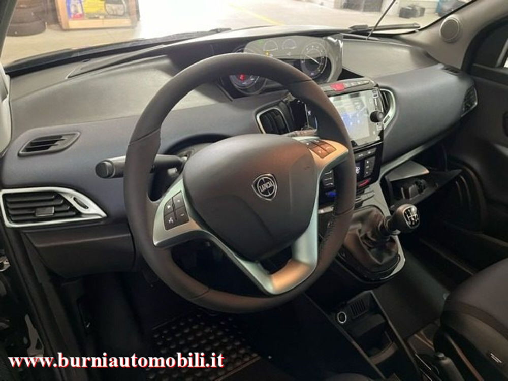 Lancia Ypsilon nuova a Milano (19)