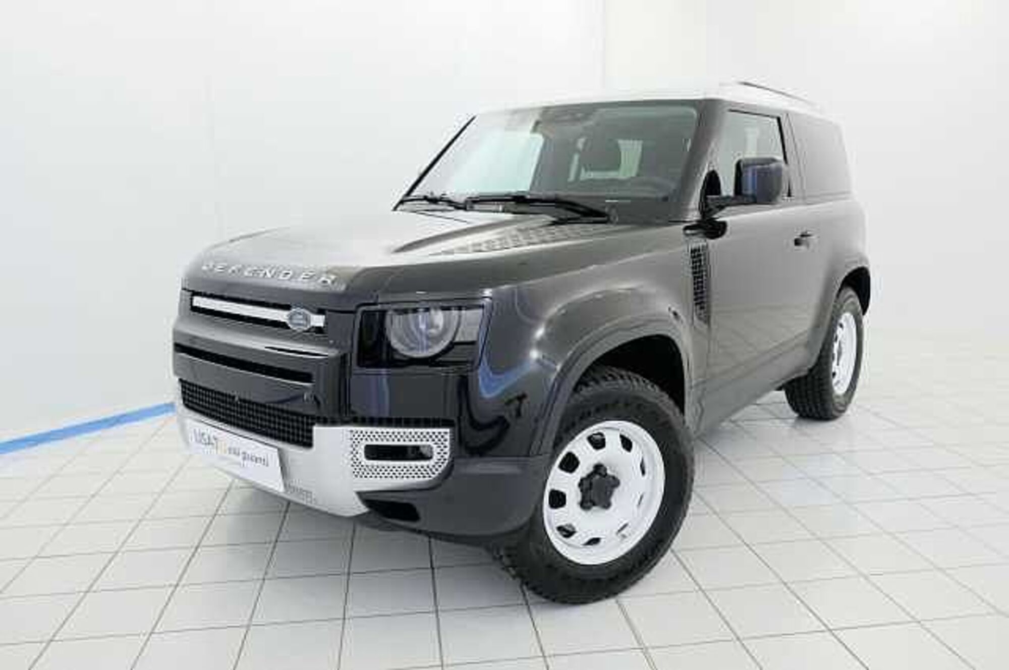 Land Rover Defender 90 3.0D I6 200 CV AWD Auto S  del 2021 usata a Castel d&#039;Ario