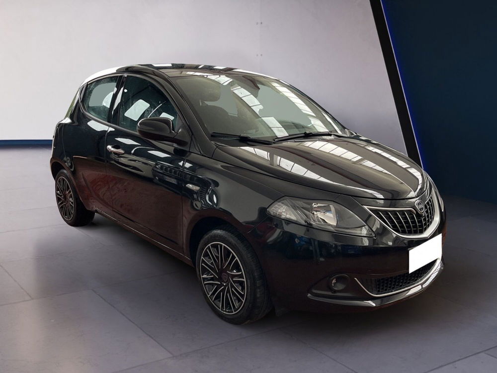 Lancia Ypsilon usata a Torino (2)