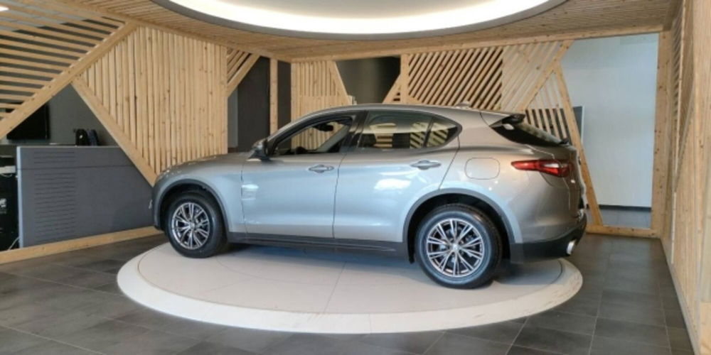 Alfa Romeo Stelvio usata a Catanzaro (10)