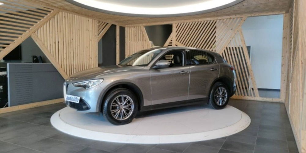 Alfa Romeo Stelvio usata a Catanzaro (12)