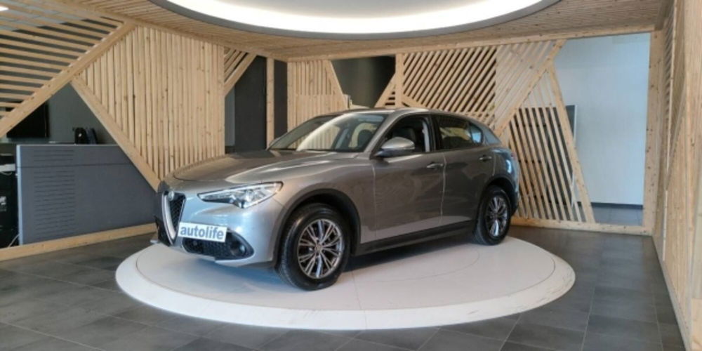 Alfa Romeo Stelvio usata a Catanzaro (13)