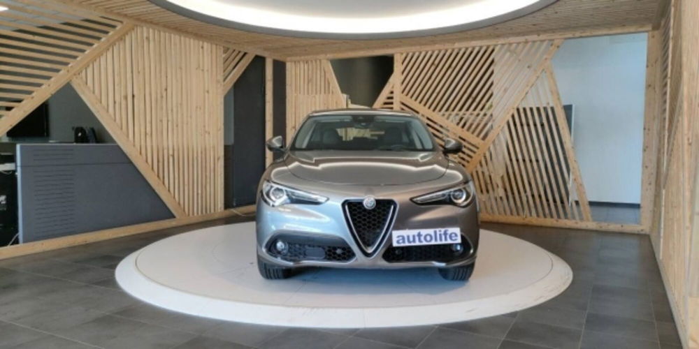 Alfa Romeo Stelvio usata a Catanzaro (15)