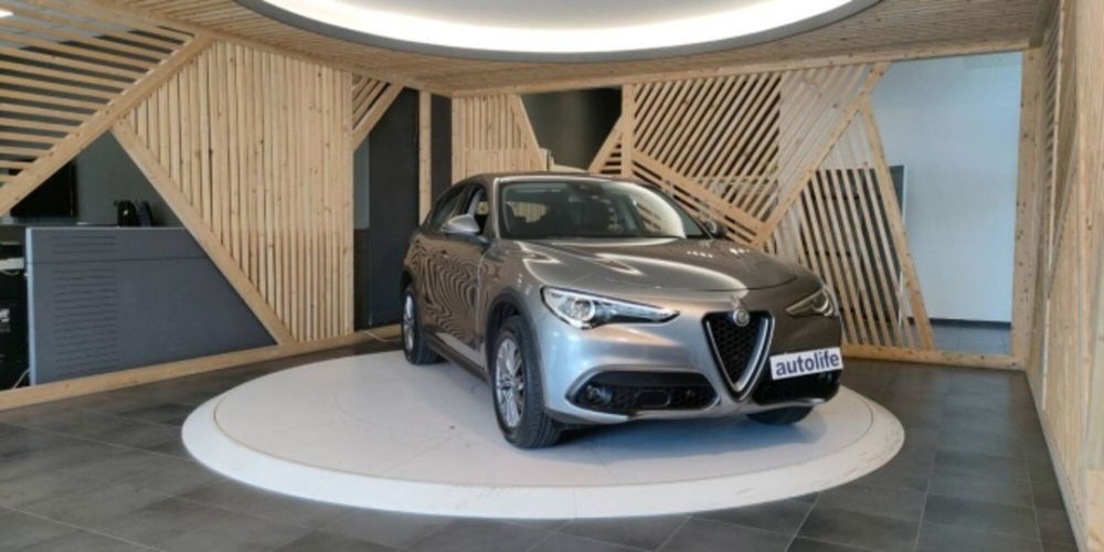 Alfa Romeo Stelvio usata a Catanzaro (3)