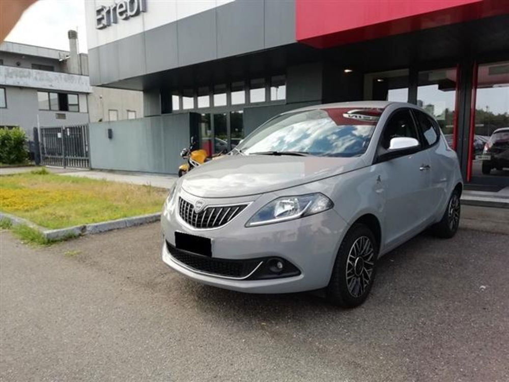 Lancia Ypsilon usata a Asti