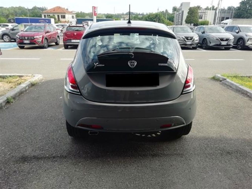 Lancia Ypsilon usata a Asti (6)