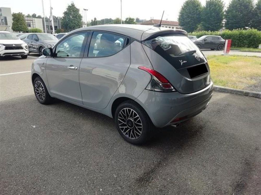 Lancia Ypsilon usata a Asti (7)