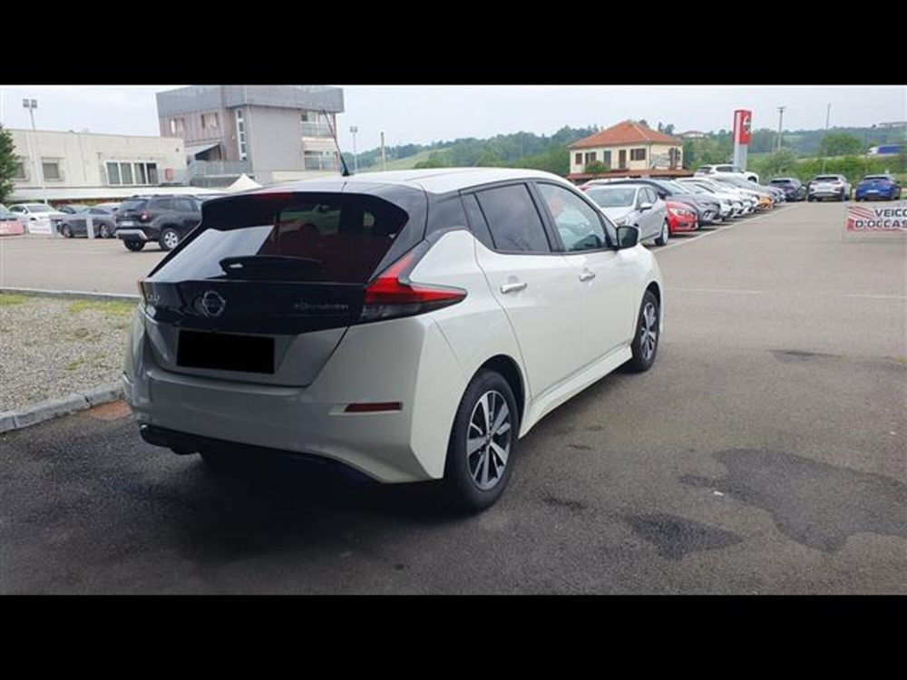 Nissan Leaf usata a Asti (5)