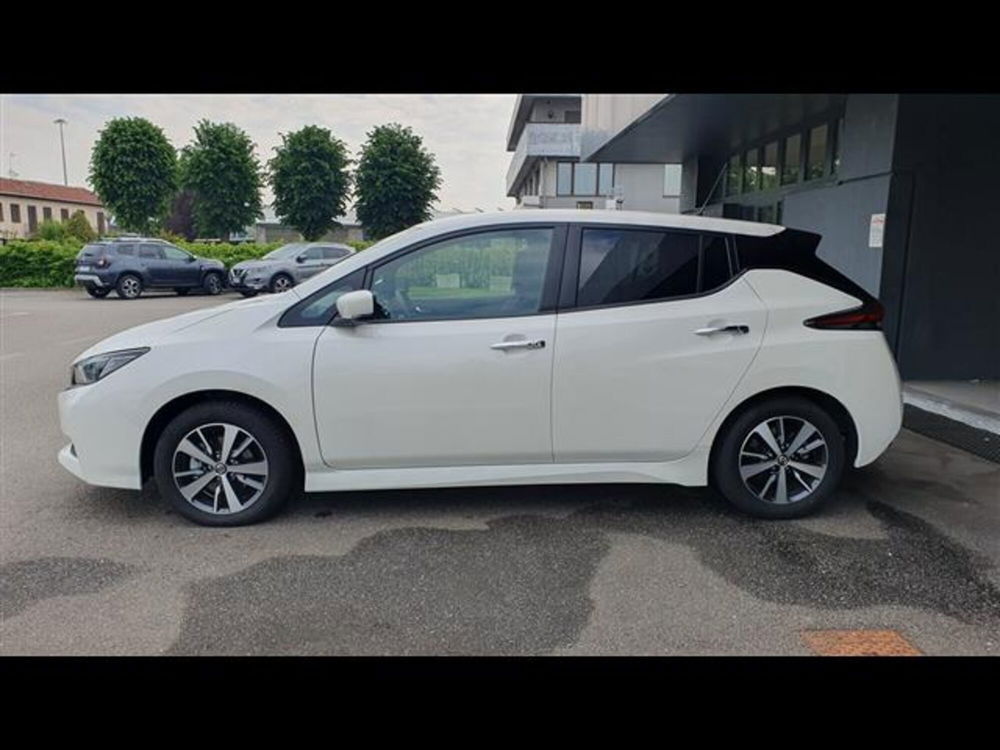 Nissan Leaf usata a Asti (8)