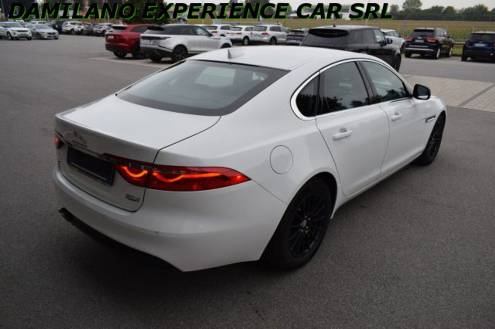 Jaguar XF usata a Cuneo (8)