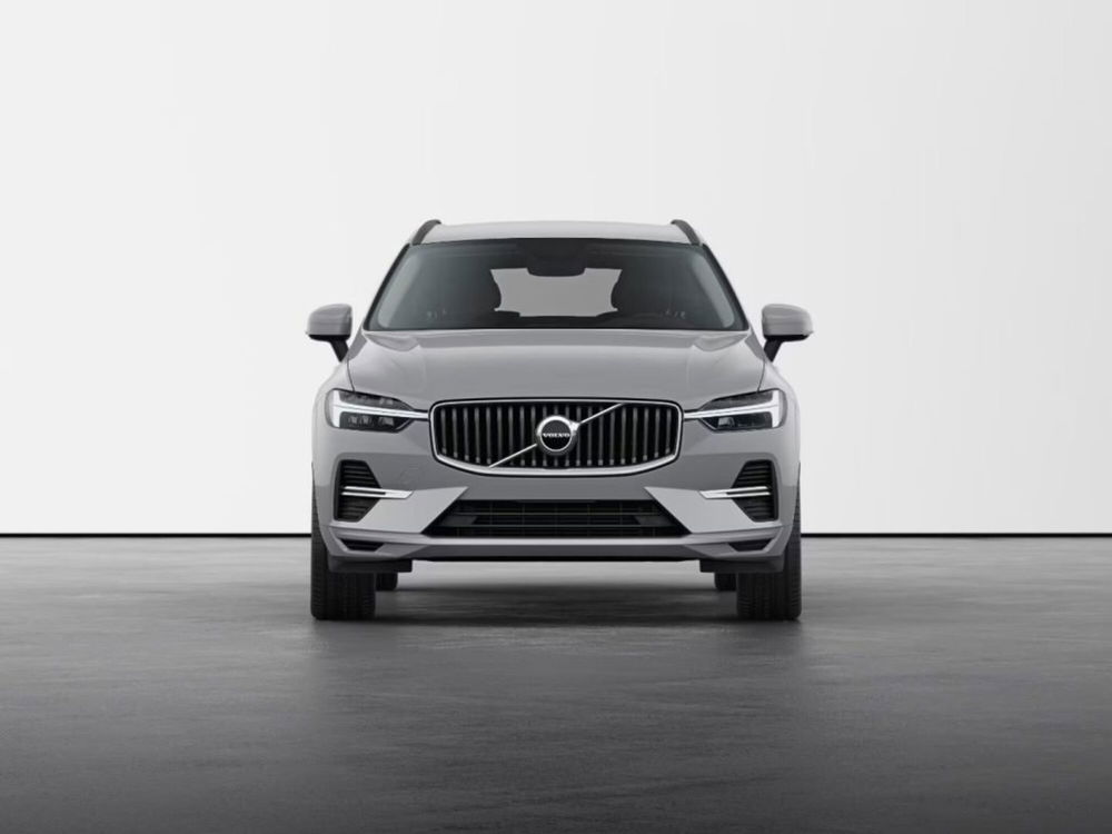 Volvo XC60 nuova a Como (6)