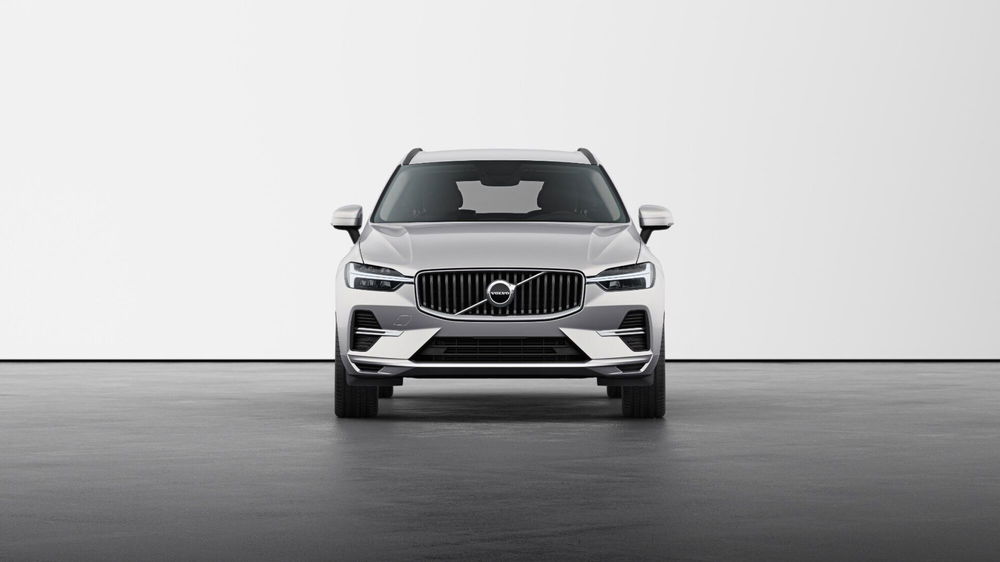 Volvo XC60 nuova a Como (5)