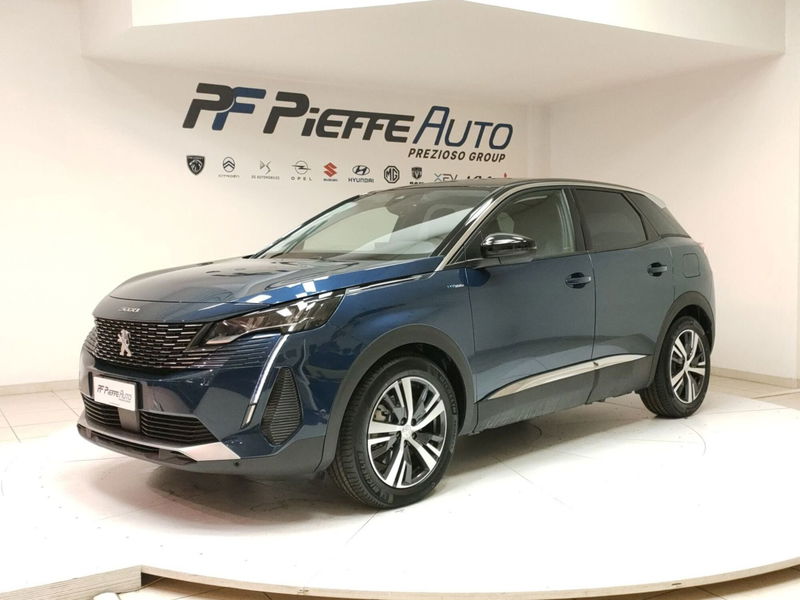 Peugeot 3008 Hybrid 225 e-EAT8 Allure  del 2022 usata a Teramo