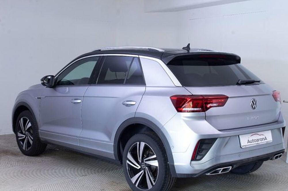 Volkswagen T-Roc Cabrio nuova a Novara (4)