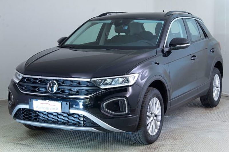 Volkswagen T-Roc 1.0 TSI Life nuova a Paruzzaro