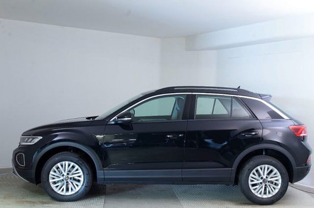 Volkswagen T-Roc nuova a Novara (3)