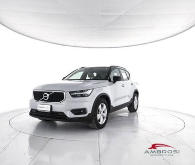 Volvo XC40 D3 AWD Momentum  del 2019 usata a Corciano