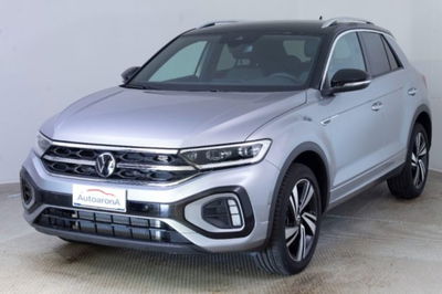 Volkswagen T-Roc 1.5 tsi R-Line dsg nuova a Paruzzaro