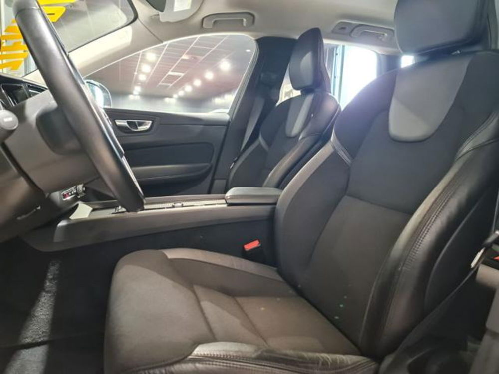 Volvo XC60 usata a Torino (9)