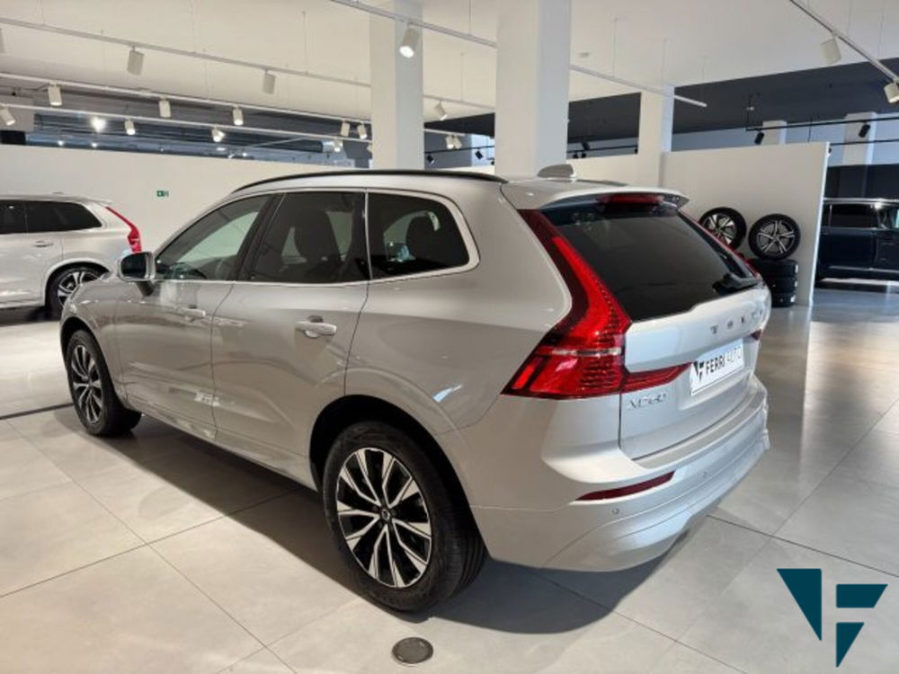 Volvo XC60 nuova a Udine (4)