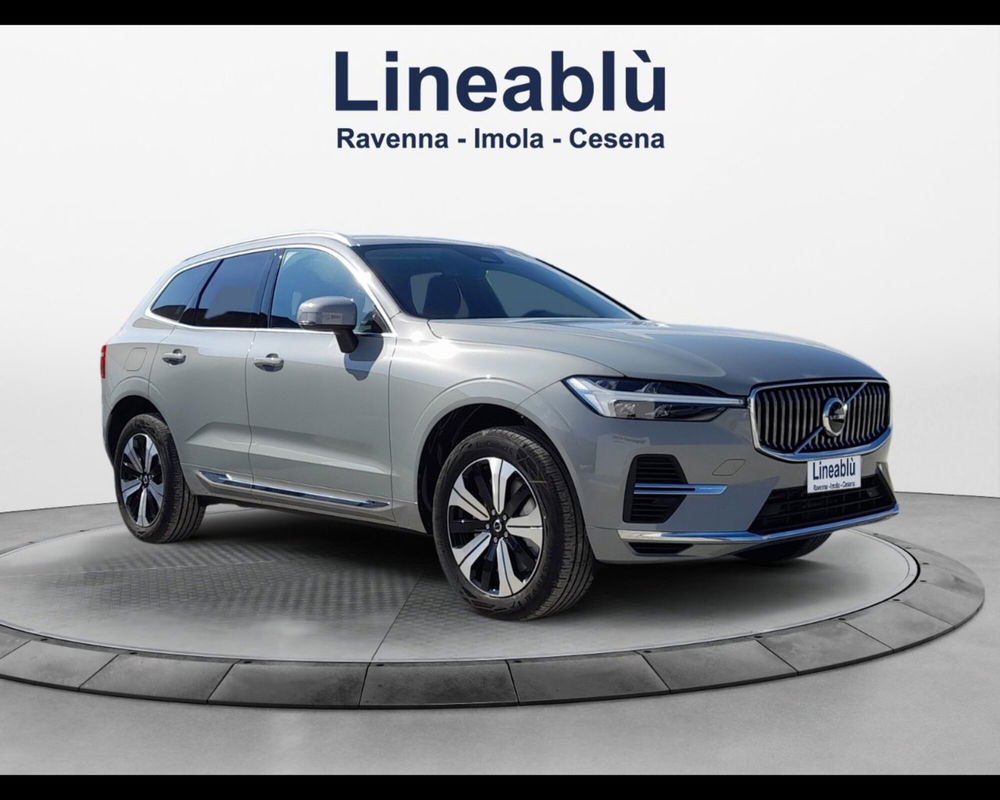 Volvo XC60 nuova a Ravenna (7)