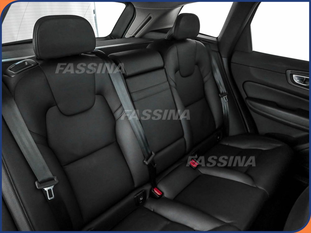 Volvo XC60 usata a Milano (12)