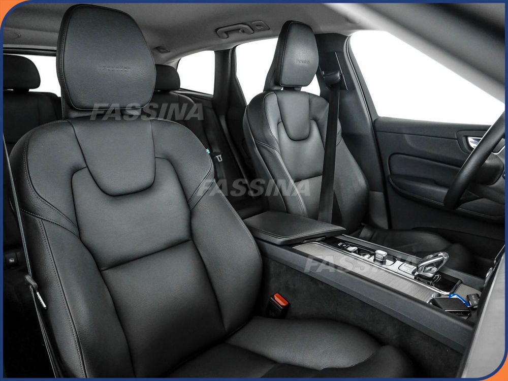 Volvo XC60 usata a Milano (13)