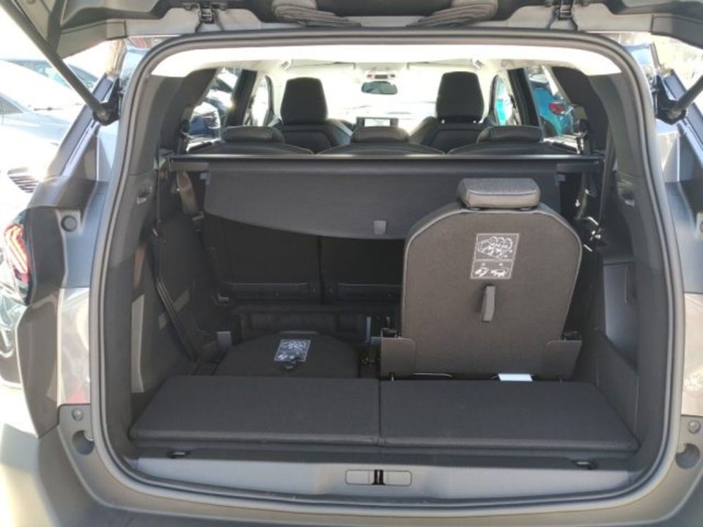 Peugeot 5008 nuova a Brescia (15)