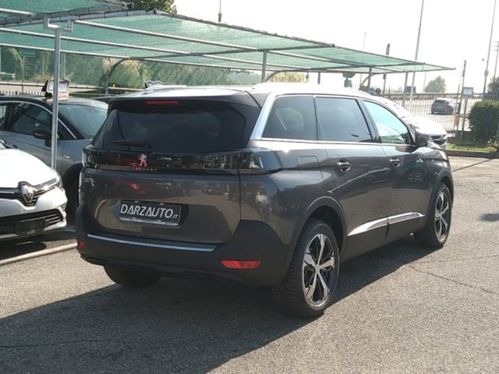 Peugeot 5008 nuova a Brescia (5)