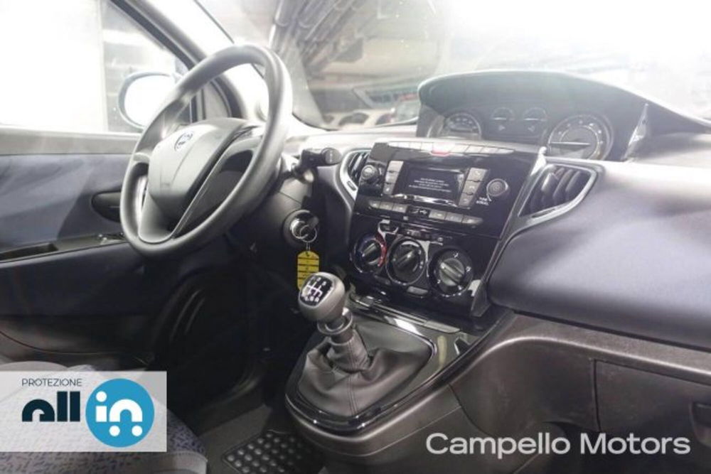 Lancia Ypsilon nuova a Venezia (14)