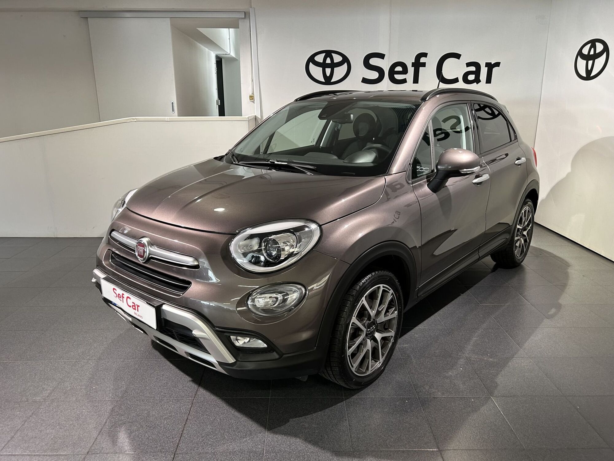 Fiat 500X 1.4 MultiAir 140 CV Cross Plus  del 2017 usata a Milano