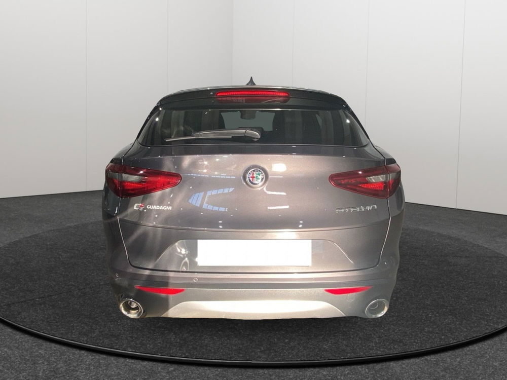 Alfa Romeo Stelvio usata a Caltanissetta (6)