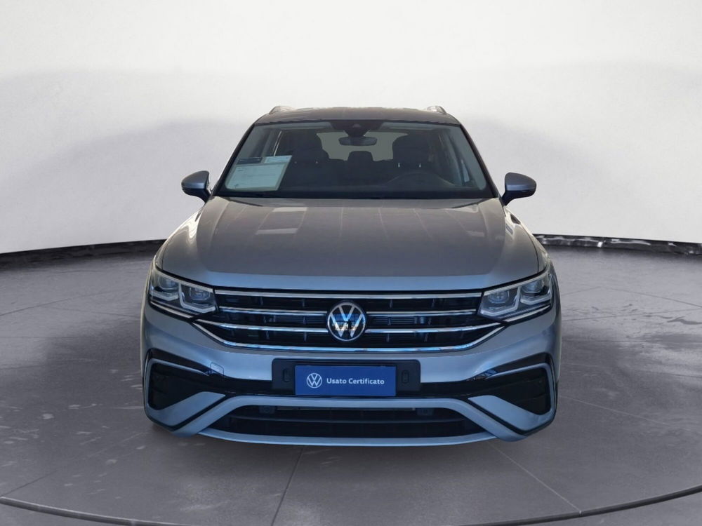 Volkswagen Tiguan nuova a Potenza (3)