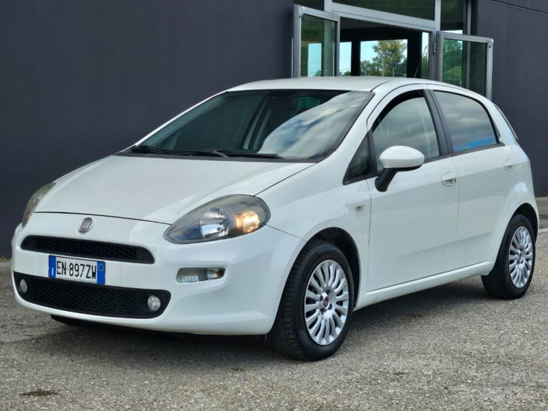 Fiat Punto 1.3 MJT II 75 CV 5 porte Easy  del 2012 usata a Foggia