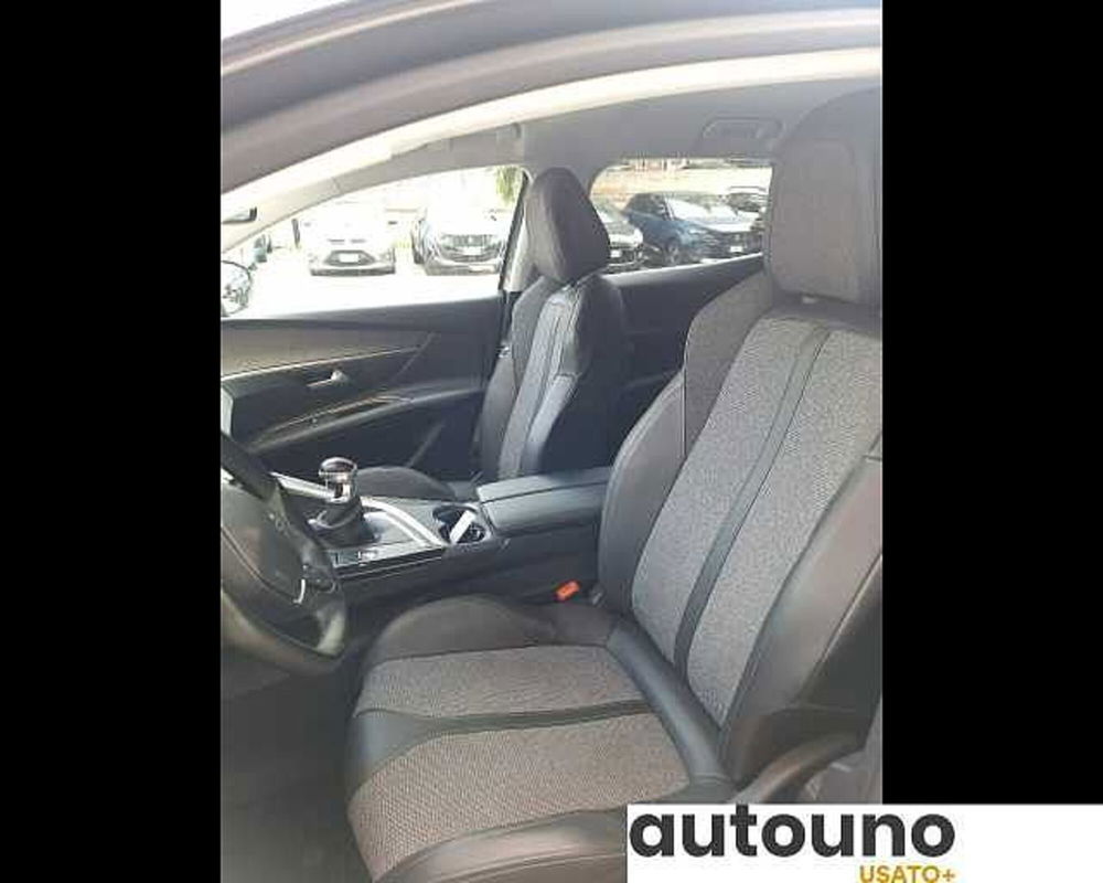 Peugeot 3008 usata a Napoli (16)