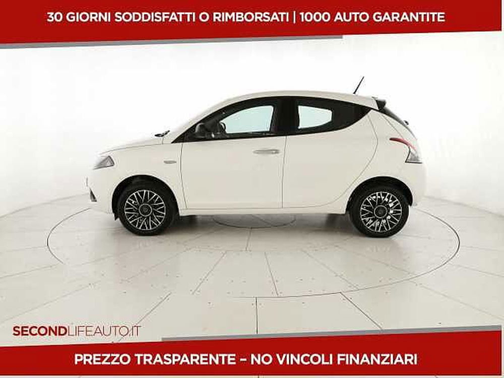 Lancia Ypsilon nuova a Chieti (2)