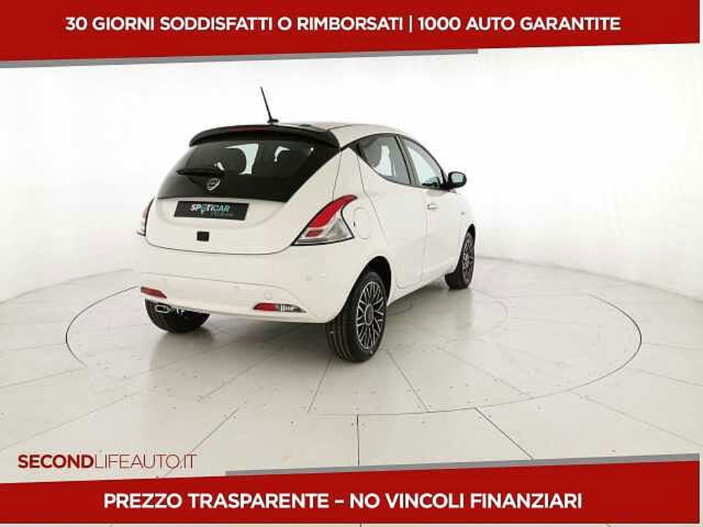 Lancia Ypsilon nuova a Chieti (3)