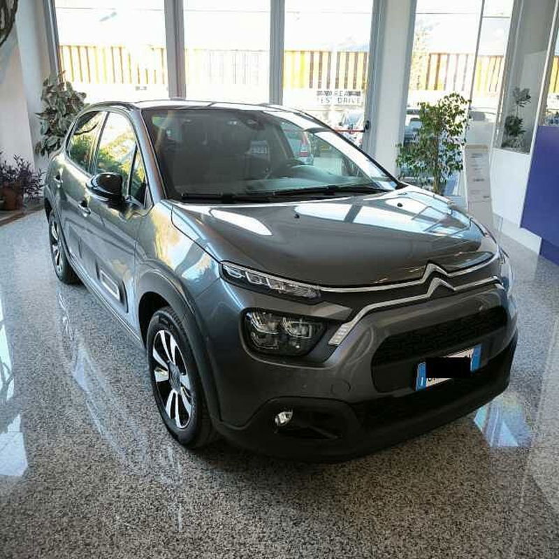 Citroen C3 BlueHDi 100 S&amp;S Shine  del 2023 usata a Pescara