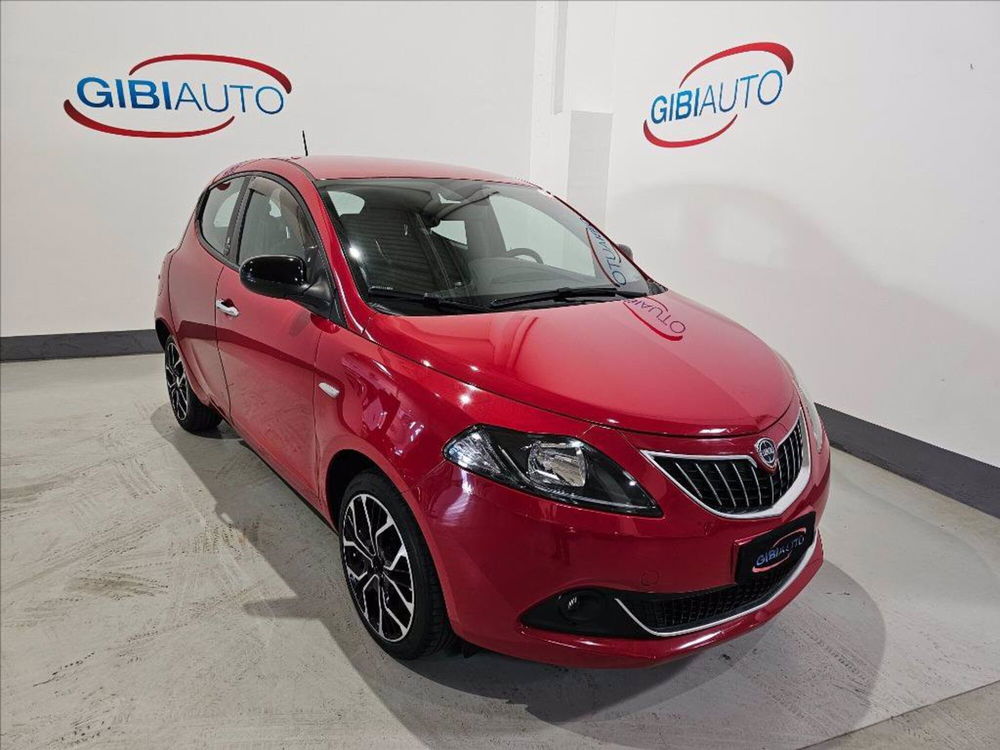 Lancia Ypsilon usata a Palermo