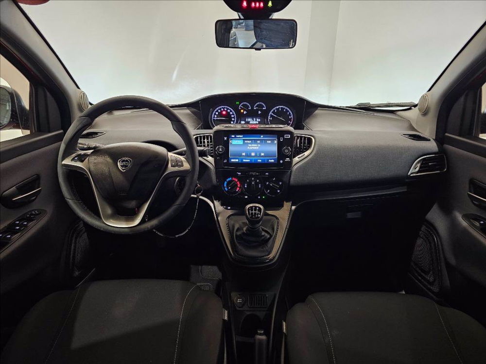 Lancia Ypsilon usata a Palermo (9)