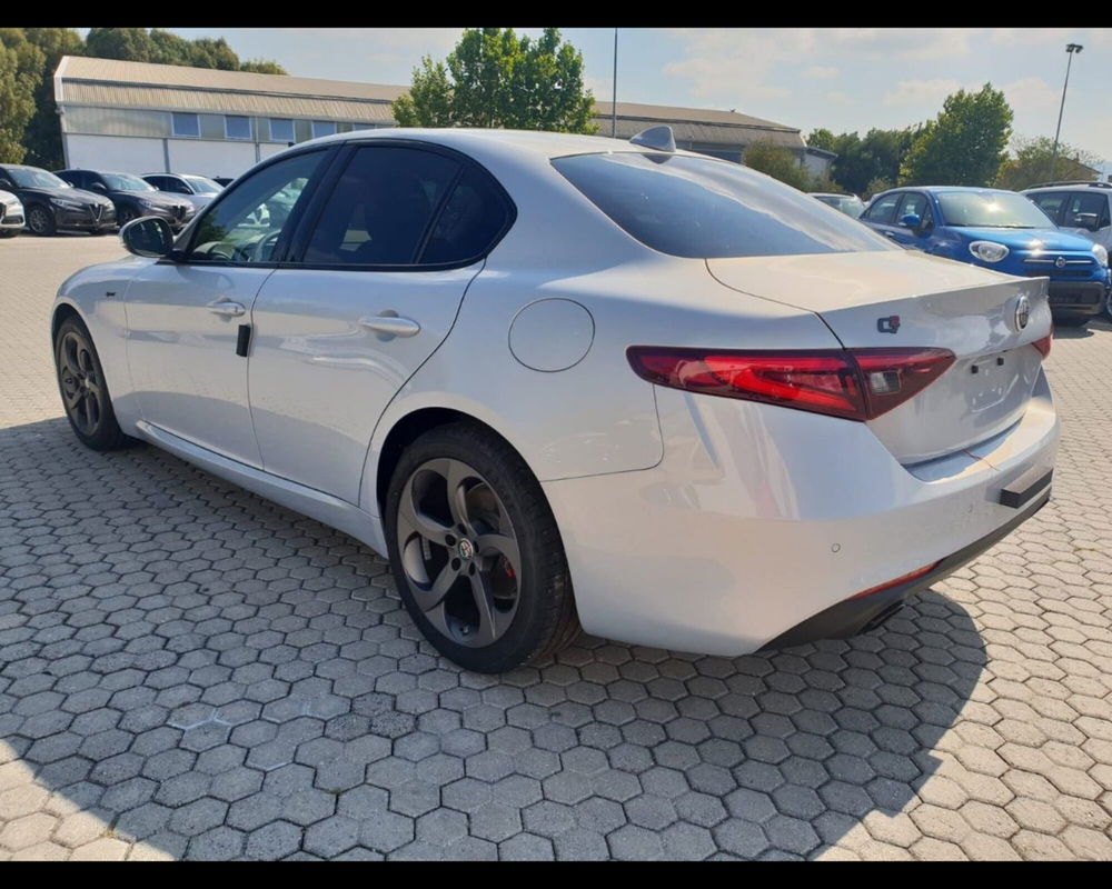 Alfa Romeo Giulia nuova a Lucca (7)