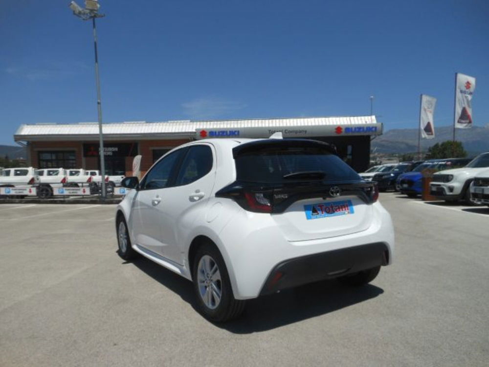 Toyota Yaris Cross nuova a L'Aquila (7)